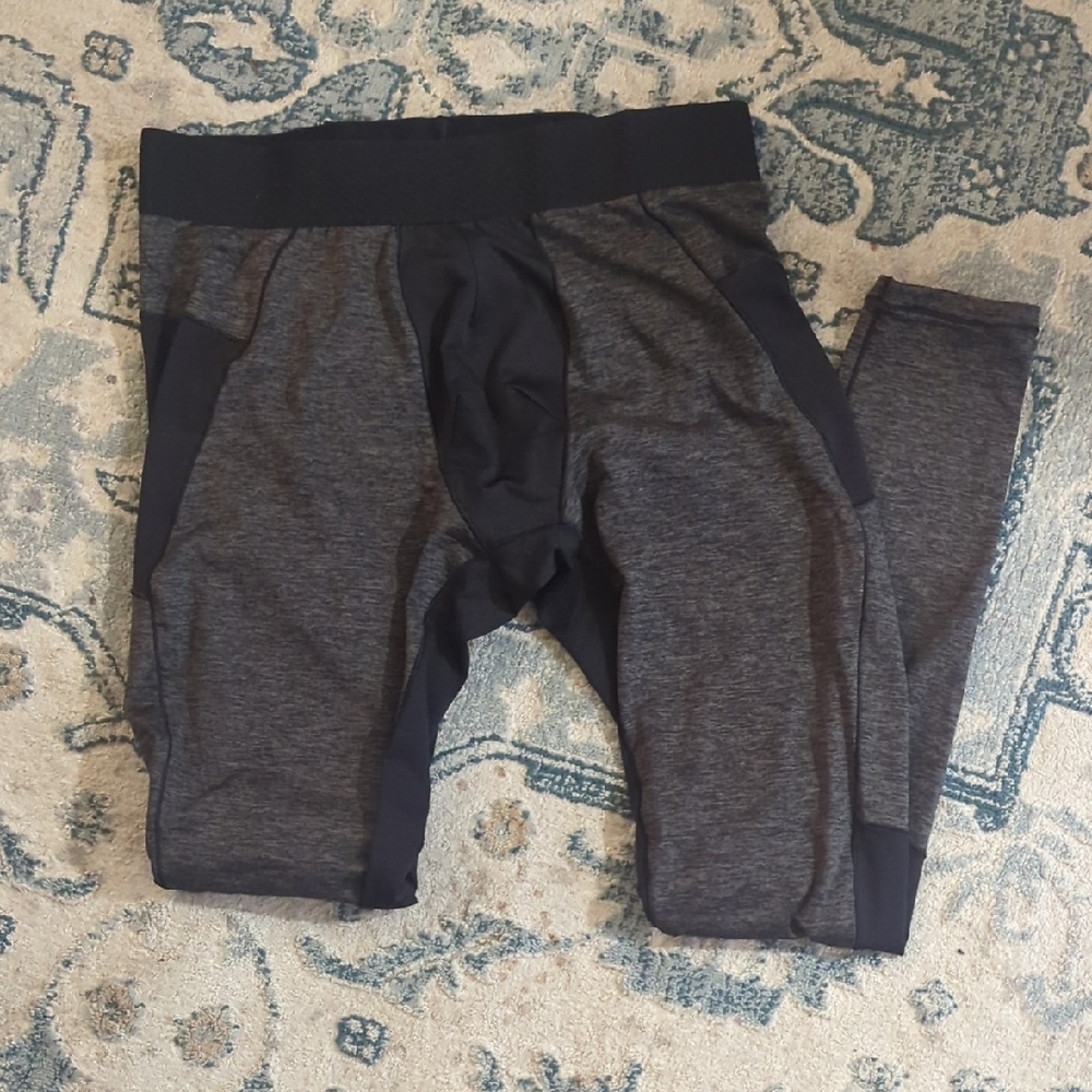 Old Navy Black and Gray Sweatpants Comfortable Joggers
